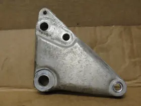 50600-447-000 Honda 1981 Cm400e Right Footrest Bracket Swingarm Pivot Stiffener