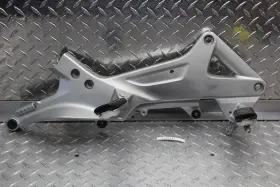 50600-mcs-d90za Honda 2007 St1300 Right Front/rear Foot Rest Peg Step And Bracket