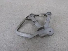 50600-mn4-770 Honda 87 Cbr600r Hurricane 600 Right Rh Step Footpeg Bracket Holder 50600-mn4-77