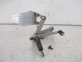 50600-mw0-000 Honda 95 Cbr 900rr #2 Right Front Foot Peg Bracket Mount 1993-1997