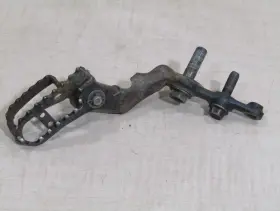 50610-kt1-671 Honda 1991 Xr250r Right Footpeg Assembly May Fit Other Models/year