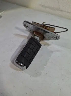 50610-mm8-000 Honda Right Front Foot Peg Assembly Shadow Vt1100 1987-1993 397371571401