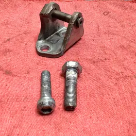 50611-kz4-j20 Honda 2001 Cr250r Cr 250 Left Step Footrest Foot Rest Peg Frame Mount Bracket