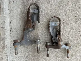 Honda 50612-kpt-305 03-17 Crf150f Crf230f Left Right Footpegs Peg Bracket Mount Arm Footrest