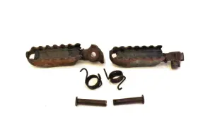 50616-356-000 Honda 1977 Xl 100 Front Foot Pegs Oem#