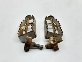 50642-ml3-910 Honda 1990 Cr125 Foot Peg Set Left Right Oem Footrests Dirt Bike