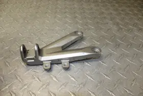 50700-mkr-d10za Honda 21 / 25 Cbr1000rr Cbr1000sp Fireblade Left Front Foot Peg Bracket Oem