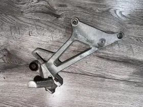 50711-mt4-000 Honda 1991 90-93 Vfr750 Interceptor Oem Right Rear Passenger Foot Peg Bracket