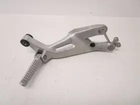 50750-mat-010 Honda 01 For Cbr 1100xx Super Blackbird Right Rear Foot Peg 97-03
