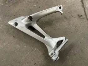 50760-mcw-d00 Honda Interceptor Vfr800 Vfr 800 Abs 02-09 Oem Rear Passenger Left Footrest Peg