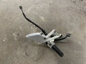77100-kyj-d20zb Honda Cbr250r Cbr250 Cbr 250 11 12 13 2011 2012 2013 Oem Right Rearset Brake Peg