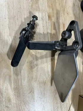 Nc27 Honda Cb-1 Cb400f Driver Foot Pegs Mounts Oem Genuine 1989-90
