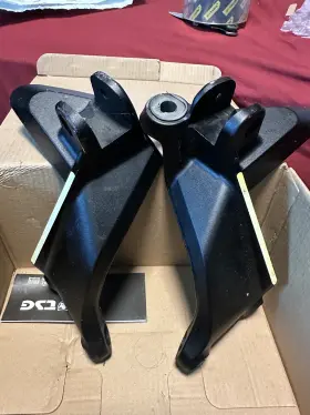 21103048000c1a Husqvarna Vitpilen 701 Rear Passenger Peg Bracket Left Right Set