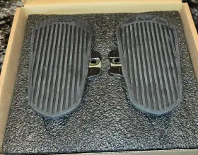 2882866-468 Indian Motorcycle Passenger Floorboards In Chrome Pair