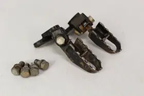 34003-1045 Kawasaki 1979 Klx250 Oem Foot Pegs Rests Brackets Bolts Springs Klx 250 79/1