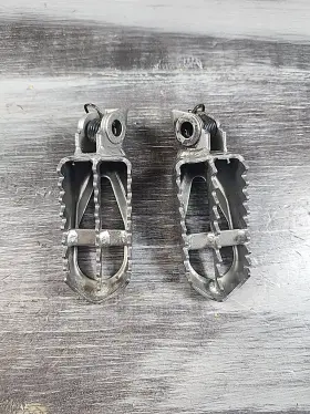 34028-0077-458 Kawasaki 2008 - 2020 Klx140 Right Left Foot Pegs Klx 140