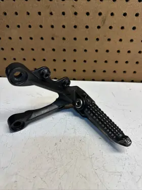35063-0160 Kawasaki 34028-0094 2020 Ninja Zx6r Zx636 Left Front Foot Peg