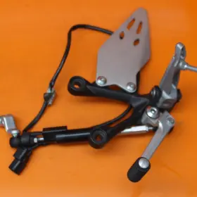 34028-0406 Kawasaki 2024 Ninja Zx6r 636 Oem Left Rearset Set Foot Peg W Shifter Nice
