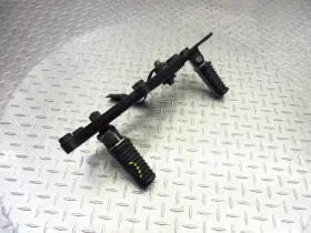 34028-1061 Kawasaki 34028-1058 1984 83 84 Gpz 1100 Zx1100 Oem Left Foot Rest Bracket Pegs Assembly
