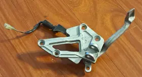 35011-1345 Kawasaki Zx600r Rear Brake Pedal Holder Bracket Ninja Zx600c 1988 - 1997 Zx 600