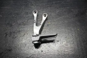 35011-1878-tx Kawasaki 00-02 Zx6r 05-08 Zzr600 Oem Left Rear Back Passenger Foot Peg Rest 35011-1878-tx Kawasaki 00-02 Zx6r 05-08 Zzr600 Oem Left Rear Back Passenger Foot Peg Rest