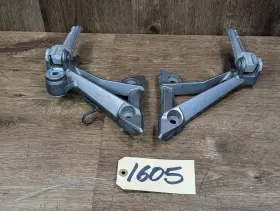 35063-1271 Kawasaki 2017 13-17 Ninja 300 Ex300 Oem Rear Passenger Foot Pegs Left Right