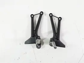 35063-1393-18r Kawasaki 2022 Zr900rs Cafe Rear Passenger Foot Peg Rest Set