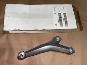 90203006000 Ktm Rc 390 New Engine Carrier Holder Bracket