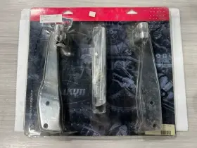 4518 Kuryakyn Cruise Peg Mounts