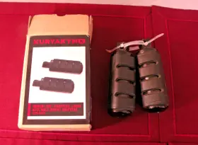 7561 Kuryakyn Large Black Trident Iso Motorcycle Foot Pegs H-d Male Mount