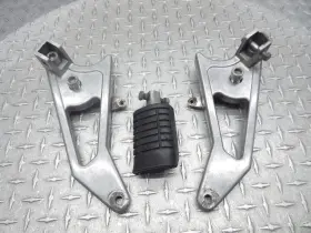 Gu29443550 Moto Guzzi 1999 98-01 Ev V11 Oem Rear Foot Peg Brackets Assembly