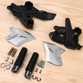 Mallb146kwoo92oooo1x Oumurs Black Driver Footrests Footpegs Bracket For Kawasaki Z650 2017-2025 2024 2022