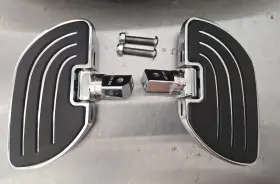 Show Chrome 21-357 2018-up Honda Goldwing Beachcomber Driver Floorboards