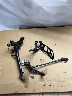 25525-01h00 Suzuki 09-16 Gsxr1000 Left Rearset Rear Set Foot Peg W Shifter Kickstand