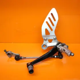 25525-24f00 Suzuki 2005 2006 Gsxr 1000 Oem Left Rearset Rear Set Foot Peg W Shifter