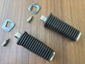 43600-38a01 Suzuki 3501-38b11/43600-38a01 92-04 Vs800 Intruder. Used Oem Front Footrest Set Left And Right 43600-38a01 Suzuki 3501-38b11/43600-38a01 92-04 Vs800 Intruder. Used Oem Front Footrest Set Left And Right