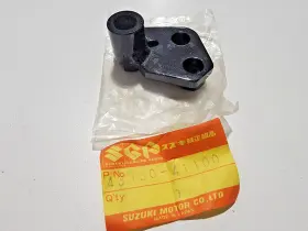 43130-41100 Suzuki Nos 1976-1978 Rm250 Rm370 Brake Pedal Boss Mount Bracket