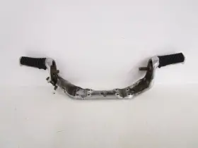 43510-39b20 Suzuki 04 Vs 1400 Gl Intruder Foot Peg Mount 2002-2009