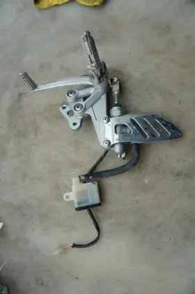 43511-17k00 Suzuki 07 Gsxr 1000 Right Rearset Brake Lever W Master Cylinder E-3920