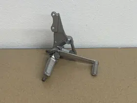 43511-33e10 Suzuki 1996-2000 Gsxr 600 1997-1999 Right Rearset Brake Pedal Foot Peg Bracket