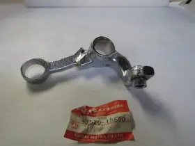 43520-15500 Suzuki Nos Genuine Front Footrest/footpeg Mount/bar Gr650 Tempter