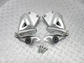 43600-15h00 Suzuki 2008 08-12 Gsxr1300 Hayabusa Oem Rear Passenger Foot Pegs Brackets