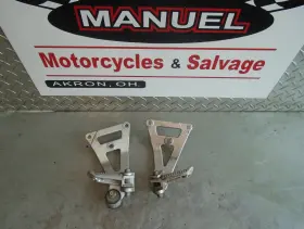 43600-17e00 Suzuki 1993 Gsxr 750 Passenger Pegs And Brackets 1 Is Rashed