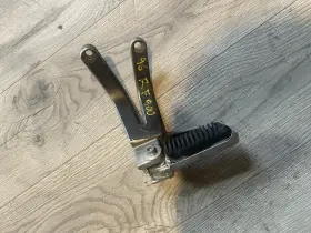 43700-31e00 Suzuki 1996 Rf900r Rear Left Footrest Peg