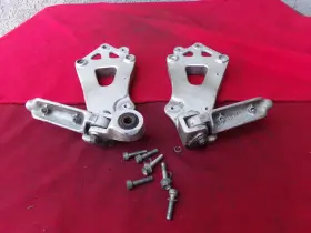 43810-27a01 Suzuki Gsxr750 Gsxr1100 Rear Foot Pegs Passenger Left And Right Oem Nice