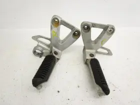 43811-08f00 Suzuki 02 Katana Gsx 600 Rear Passenger Foot Pegs 2001-2003