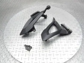 2081606 Triumph 2011 05-12 Sprint St 1050 Oem Rear Passenger Foot Pegs Brackets