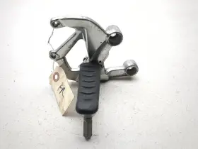 2081620 Triumph 05-10 Sprint St 1050 Front Right Driver Foot Peg 2081620 Triumph 05-10 Sprint St 1050 Front Right Driver Foot Peg