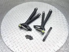 2081942 Triumph 2013 13-16 Street Triple R Oem Rear Passenger Foot Pegs Pair Brackets