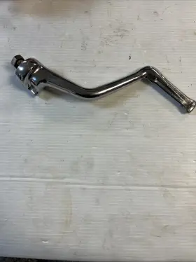 82-9623 Triumph Nos Trident T150 Left Hand Foot Peg 82-9623 Triumph Nos Trident T150 Left Hand Foot Peg